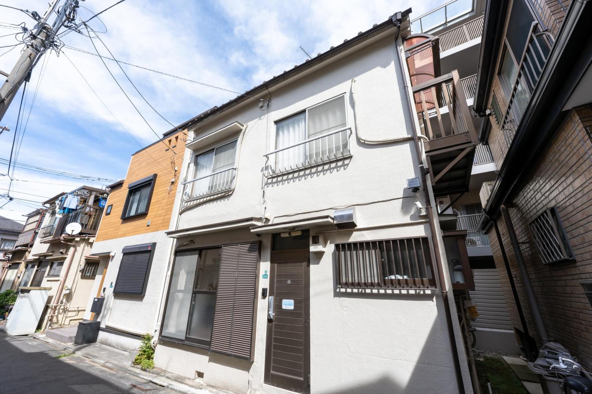 一棟貸切宿, 東京一之江ハウス6名定員, 秋葉原19分,新宿30分,Wifi有, ディズニータクシー20分3000円,駐車場ありません Tōkyō Extérieur photo